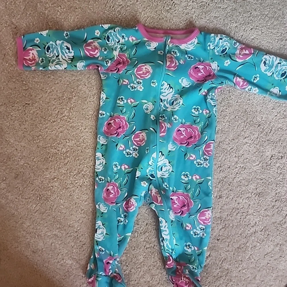 Bundle - Picture 5 of 5